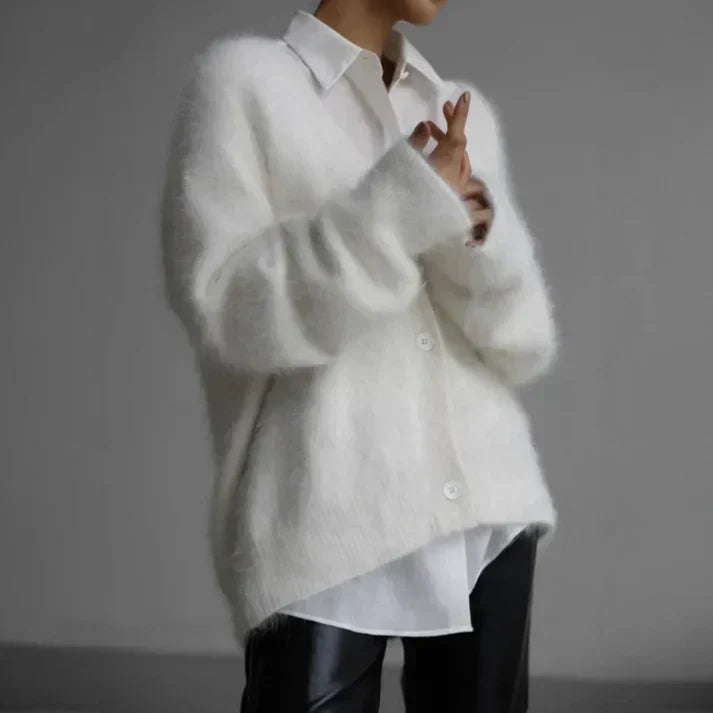 Alice | Cosy Oversized Fluffy V-Neck Cardigan
