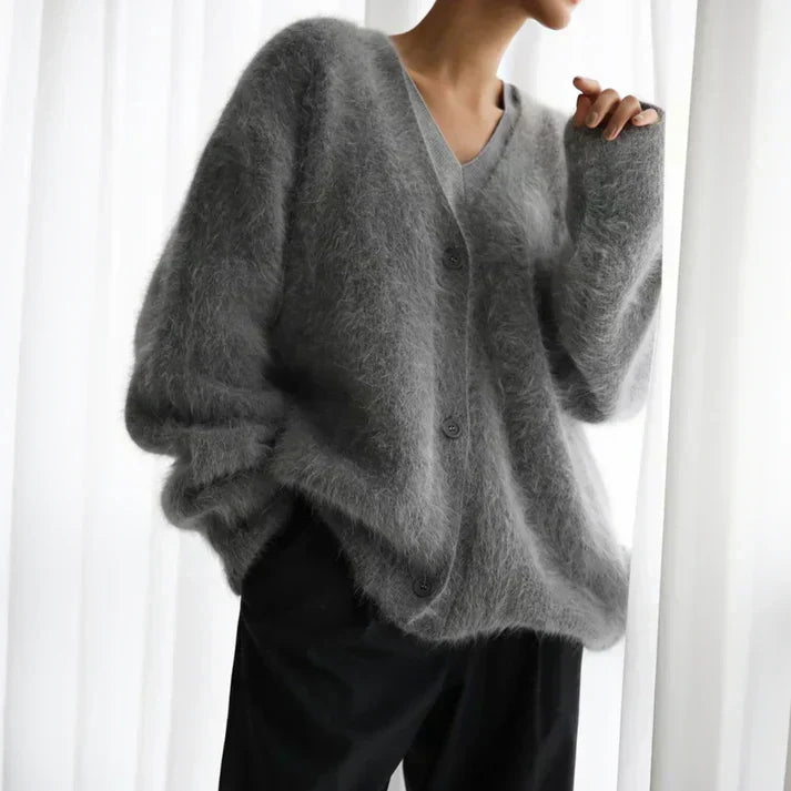 Alice | Cosy Oversized Fluffy V-Neck Cardigan