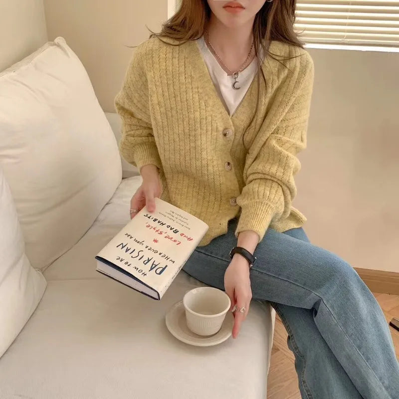Arabella | Ribbed V-Neck Button Front Cardigan