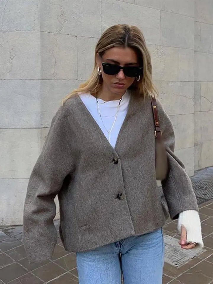 Bella | Classic Oversized V-Neck Short Winter Coat