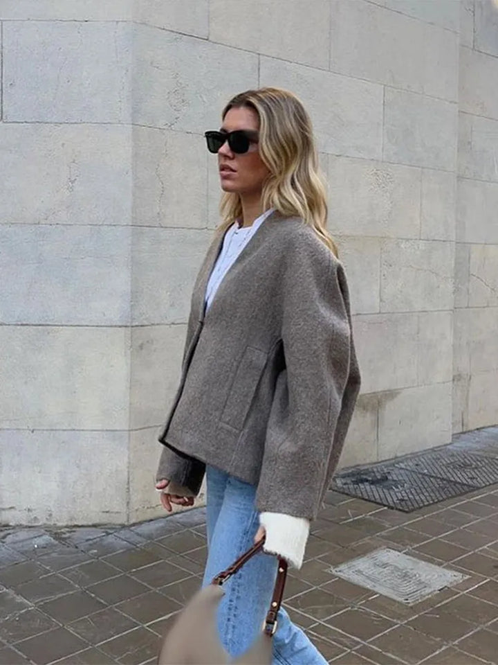 Bella | Classic Oversized V-Neck Short Winter Coat