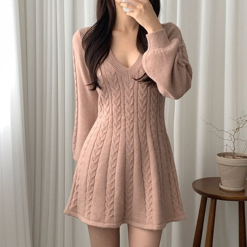 Erin | Stylish Cable-Knit V-Neck Winter Dress