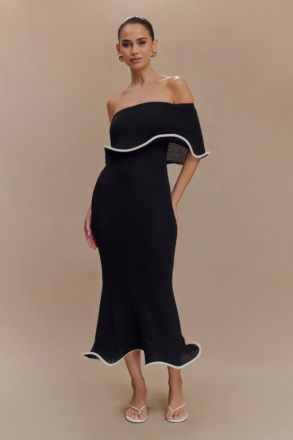 Hazel | Relaxed Off-Shoulder Ribbed Knit Jumper Dress