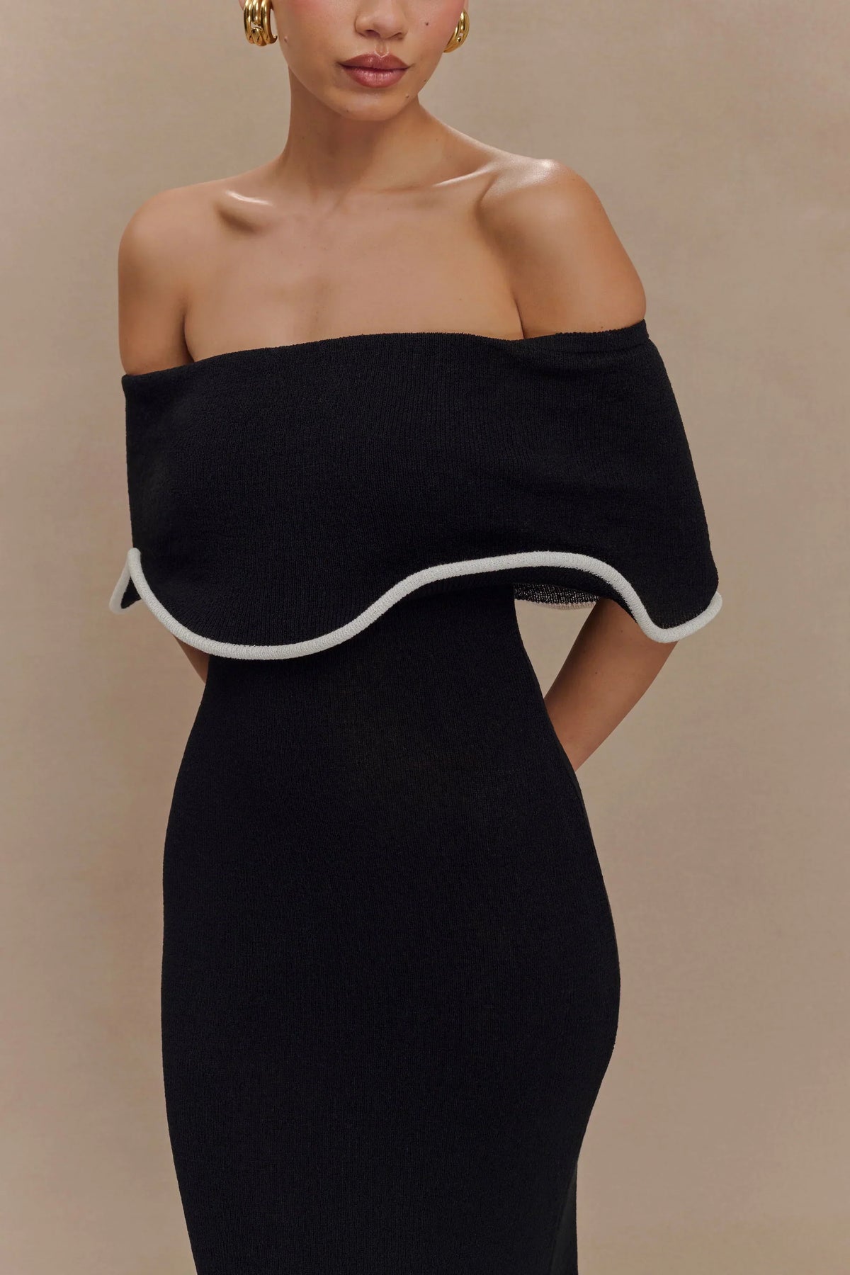 Hazel | Relaxed Off-Shoulder Ribbed Knit Jumper Dress