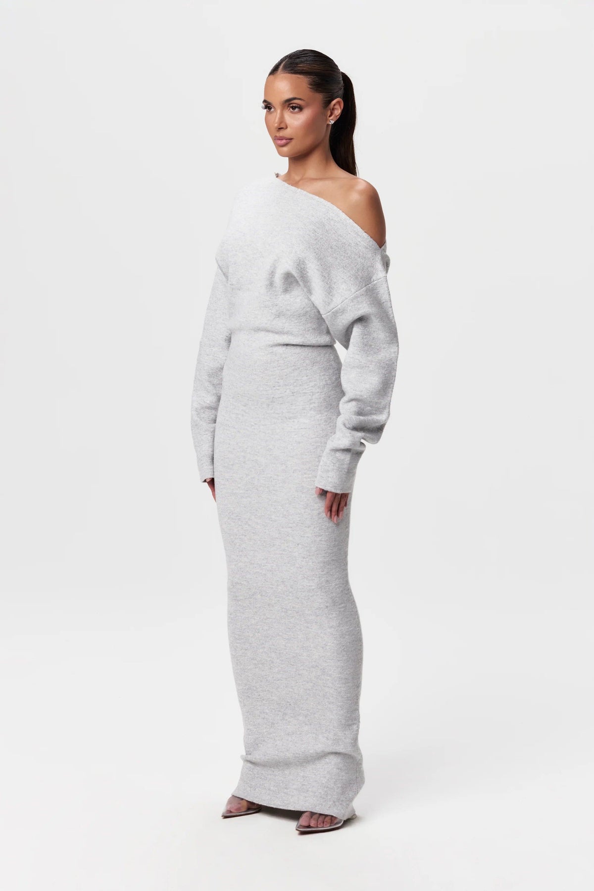 Isabelle | Chic Off-Shoulder Knit Maxi Winter Dress