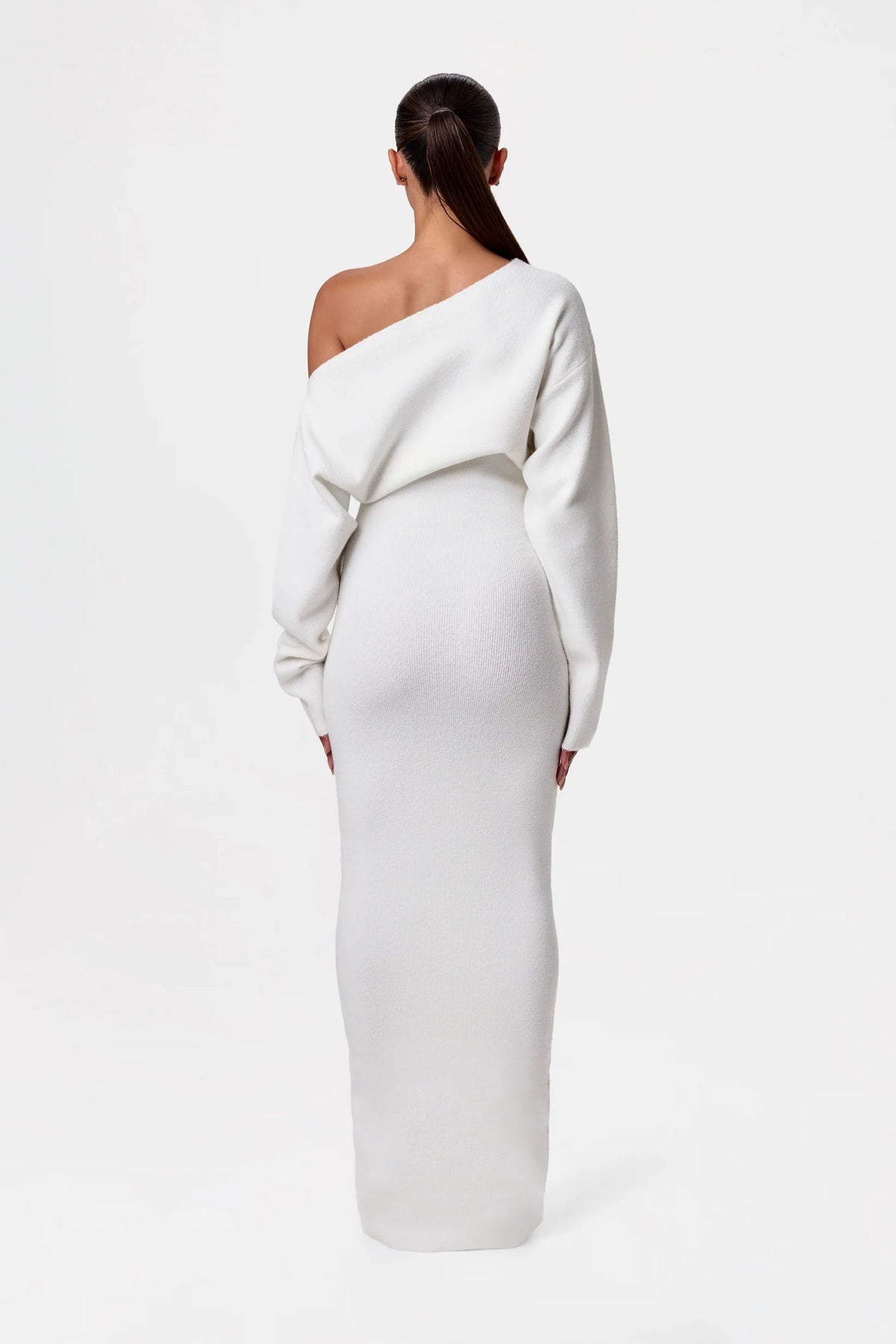 Isabelle | Chic Off-Shoulder Knit Maxi Winter Dress