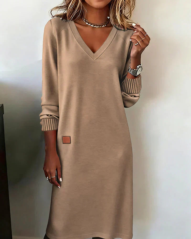 Ivy | Timeless V-Neck Long Sleeve Jumper Dress