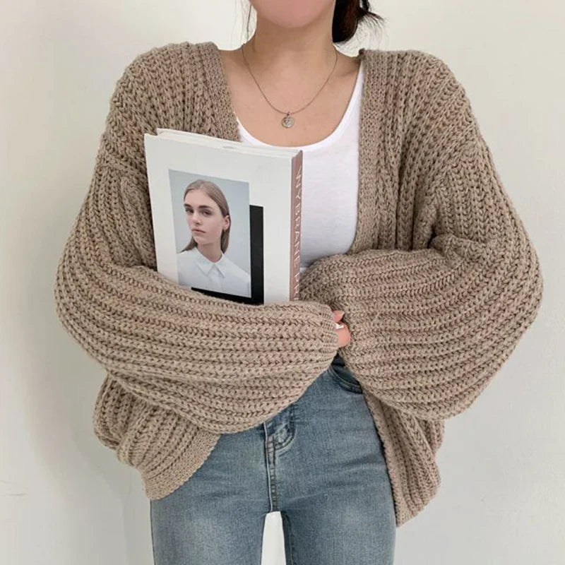 Layla | Stylish Chunky Knit Lantern Sleeve Cardigan