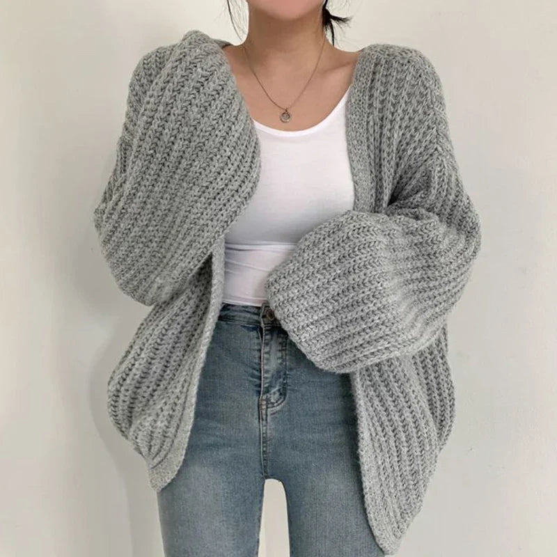 Layla | Stylish Chunky Knit Lantern Sleeve Cardigan