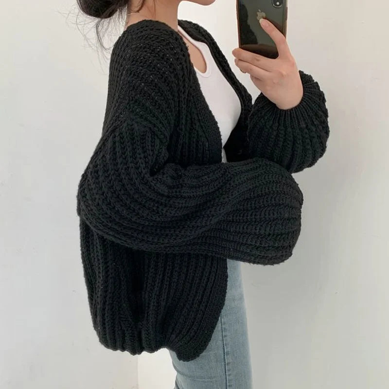 Layla | Stylish Chunky Knit Lantern Sleeve Cardigan