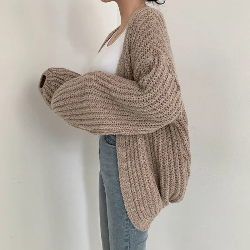 Layla | Stylish Chunky Knit Lantern Sleeve Cardigan