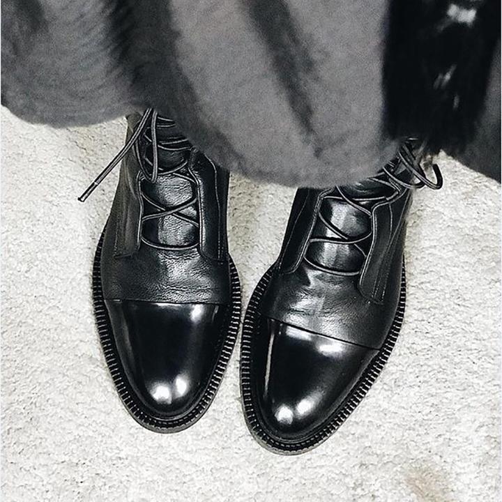 Lola | Elegant Lace-Up Cap Toe Ankle Boots