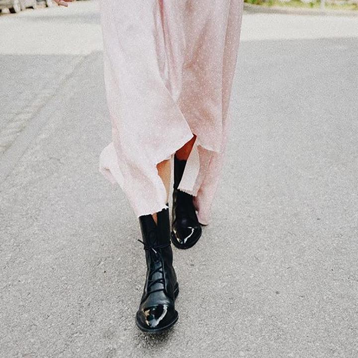 Lola | Elegant Lace-Up Cap Toe Ankle Boots