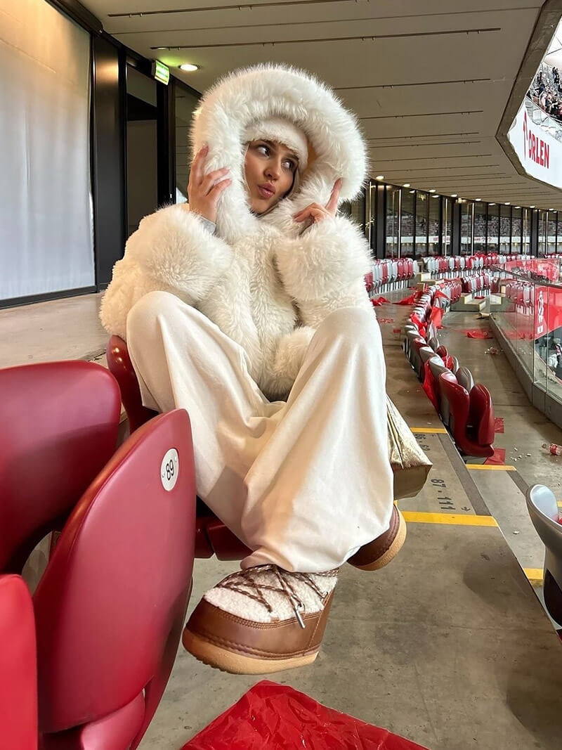 Poppy | Classic Oversized Hooded Fur Jacket