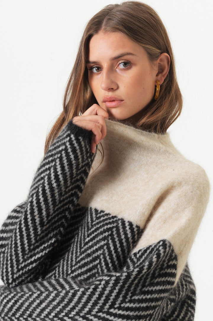 Rose | Elegant Herringbone Oversized Roll Neck Jumper