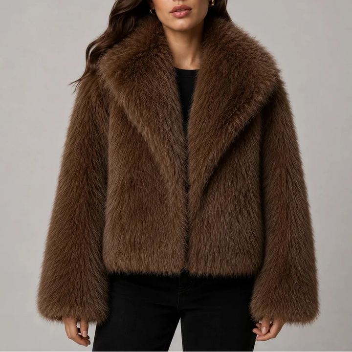 Ruby | Effortless Cropped Faux Fur Coat with Oversized Collar