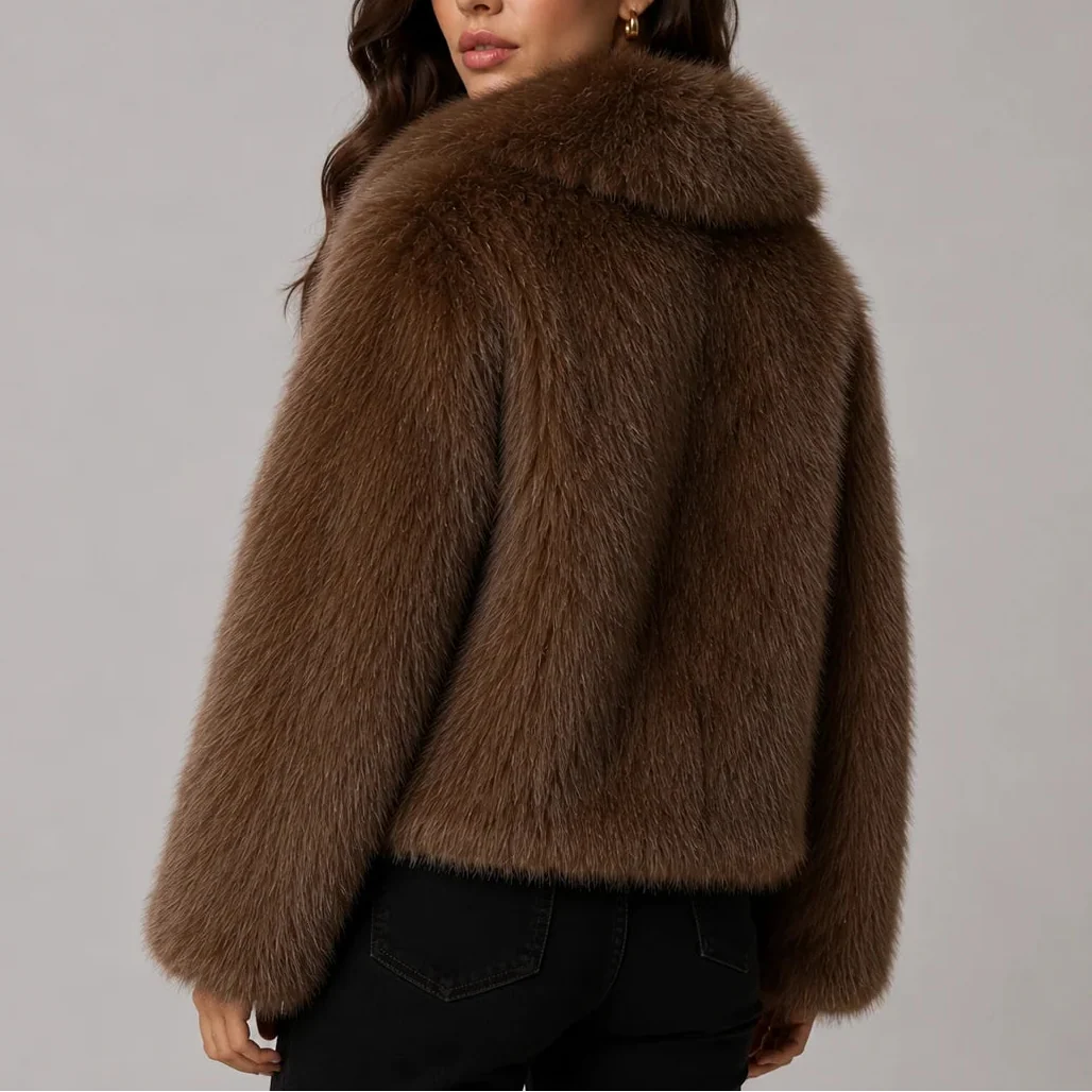 Ruby | Effortless Cropped Faux Fur Coat with Oversized Collar