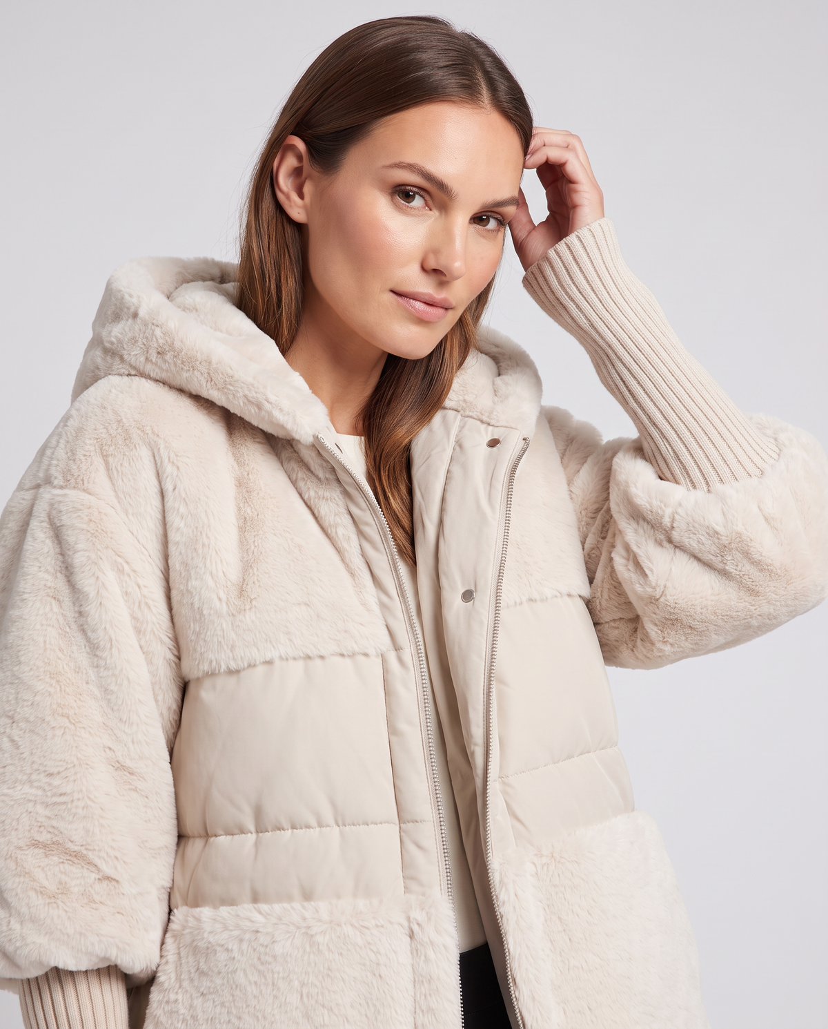 Scarlett | Timeless Hooded Fur Jacket with Ribbed Sleeves